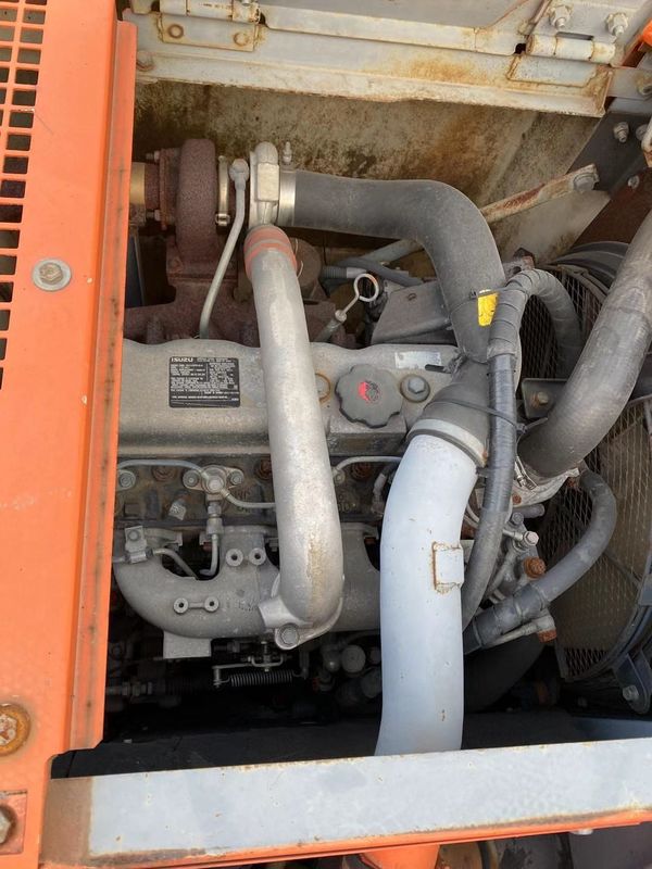 Hitachi dalam stok 90% digunakan HITACHI ZX135us excavator, HITACHI ZX135us ZX120-6 ZX240-3g dengan harga murah untuk dijual di Shanghai