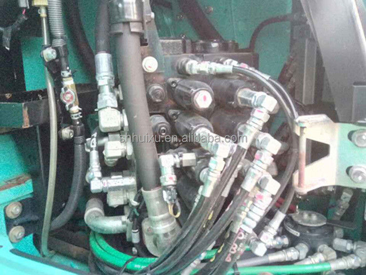 Paling laris bekas penggali crawler Kobelco135/Dipakai mesin penggali kualitas baik Kobelco135 untuk dijual