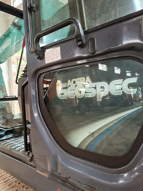 Menembak asli 90% Baru Asli Jepang Digunakan KOBELCO SK 75 crawler Excavator Untuk Dijual Digunakan KOBELCO 75 Jepang Teknologi penggali