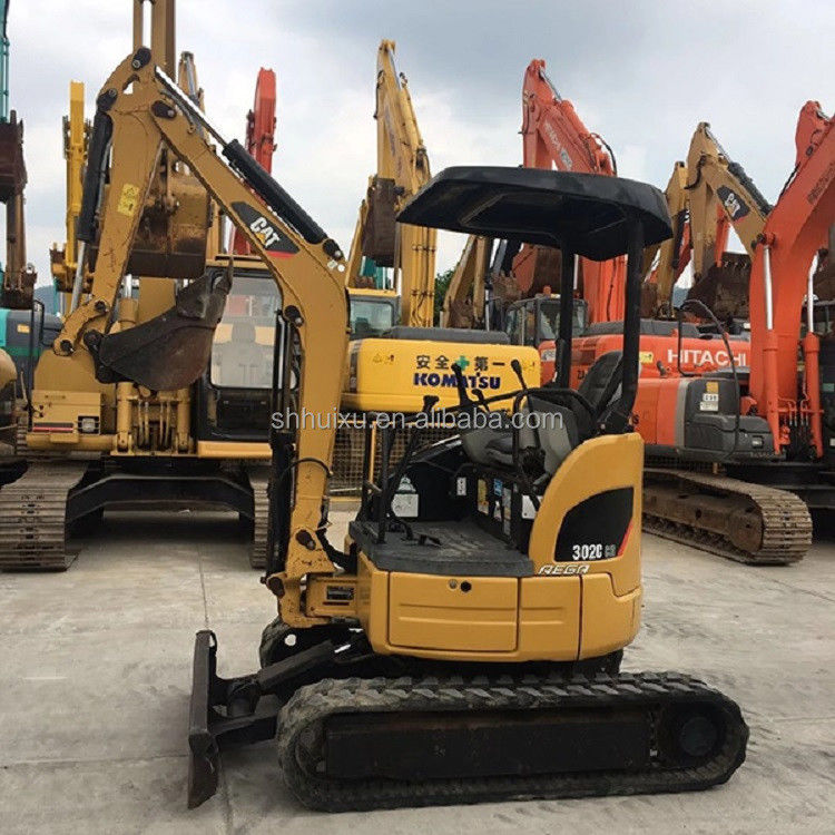 Kualitas baik Hand kecil excavator merangkak CAT302 Digunakan hidraulik mini penggali mesin ulat ulat di stok