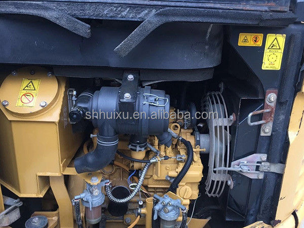 Kualitas baik Hand kecil excavator merangkak CAT302 Digunakan hidraulik mini penggali mesin ulat ulat di stok