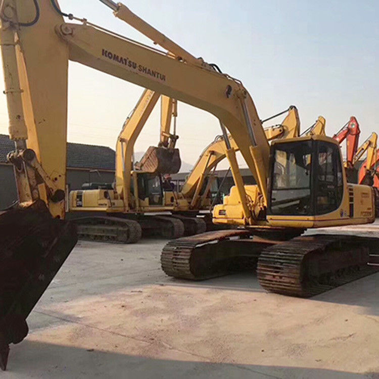 Komatsu Digunakan Komatsu PC220-6 excavator merangkak kinerja sempurna dengan kualitas yang baik PC220 Komatsu Excavator