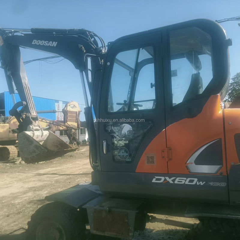 Doosan jual panas bekas doosan dh60-7 crawler excavator/ bekas mini digger Doosan DX60W Harga murah