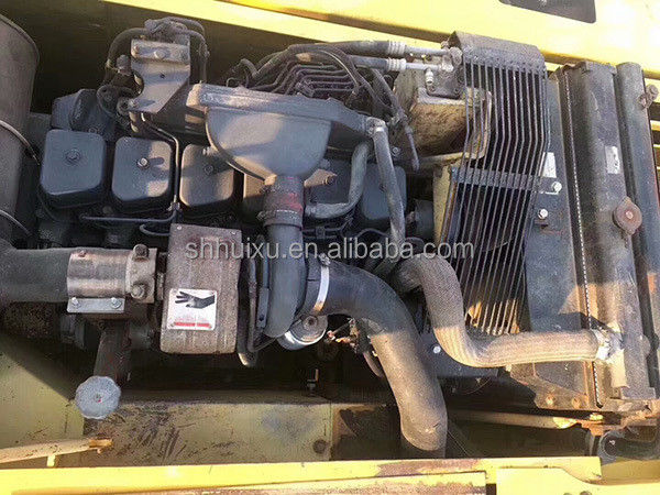 Komatsu Digunakan Komatsu PC220-6 excavator merangkak kinerja sempurna dengan kualitas yang baik PC220 Komatsu Excavator