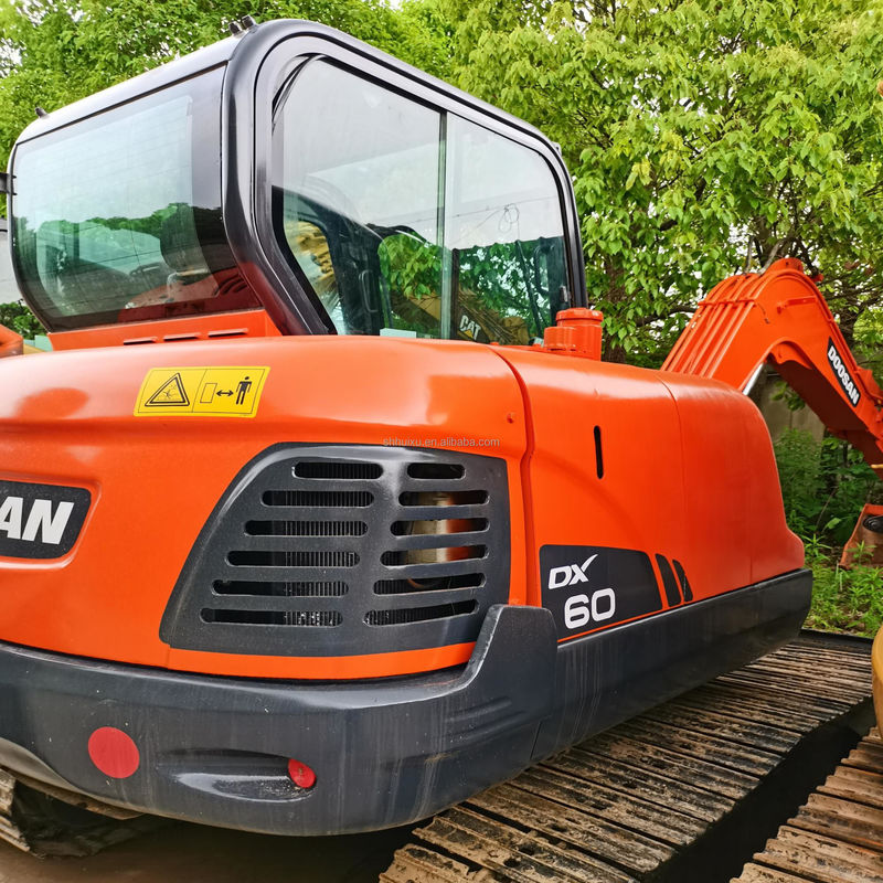 Doosan jual panas jual panas bekas doosan dh60-7 crawler excavator bekas mini excavator Doosan DX60 Kualitas tinggi