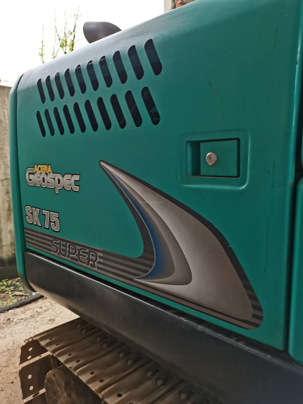 Kobelco SK200 Digunakan mini penggali Kobelco SK75 Kualitas bagus Harga murah bekas hidraulik crawler excavator asal Jepang