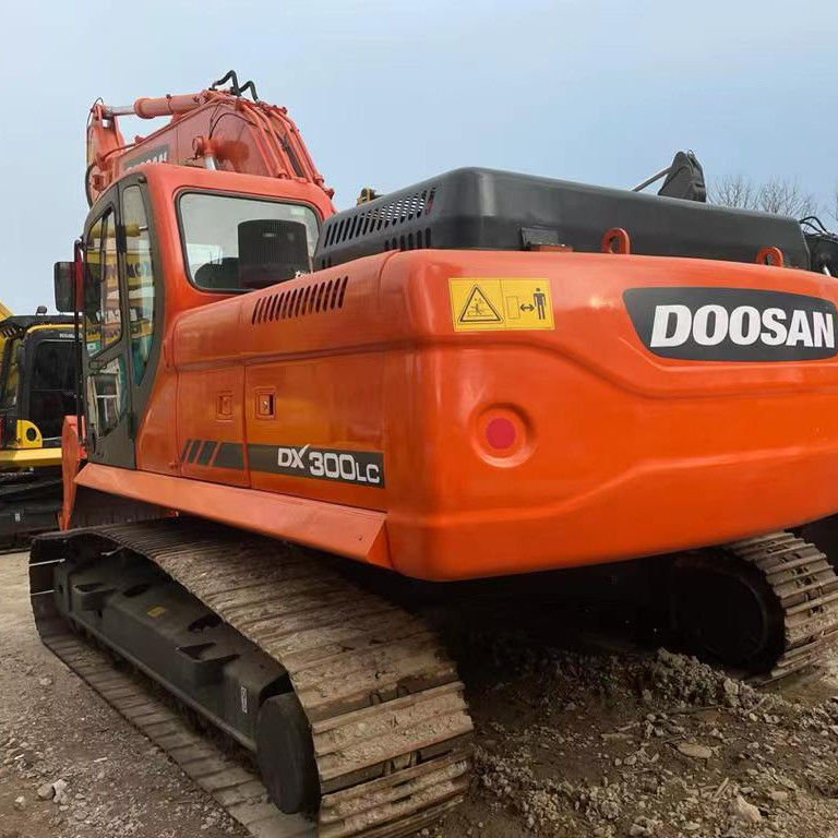 digunakan Doosan DX300 excavator Doosan bekas DX300LC DX225 DH225 digunakan excavator dalam kondisi baik dengan harga rendah