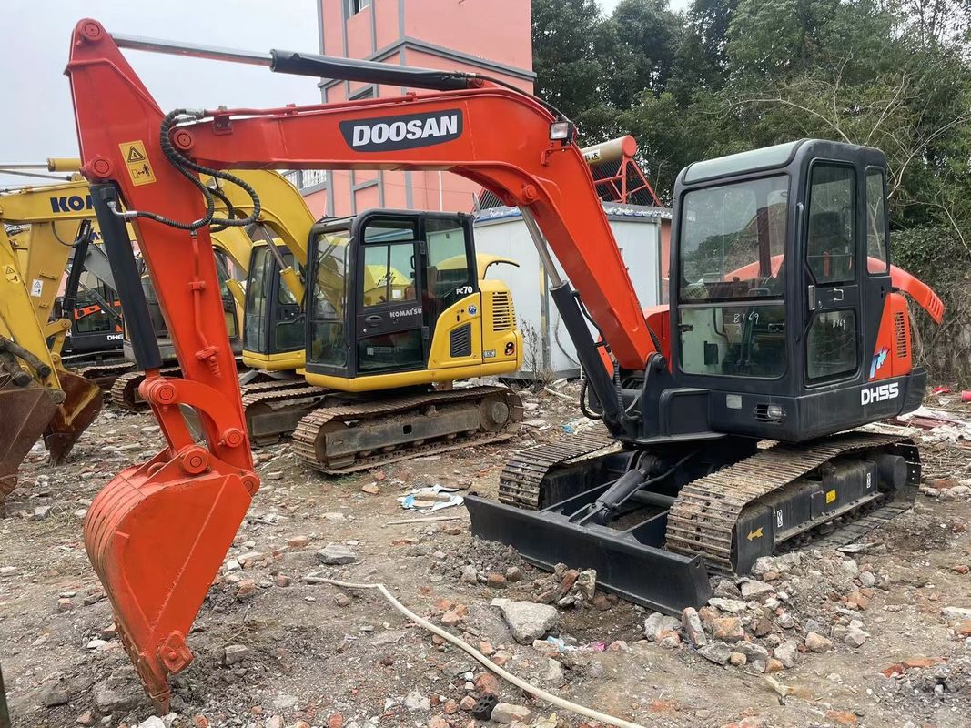 cat asli digunakan mini penggali doosan55/tangan kedua doosan55 harga murah di jual