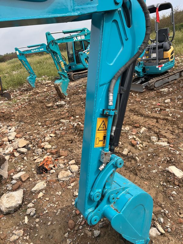 8.5t digunakan Kubota 185 asli excavator crawler hidraulik / bekas Kubota 185 asli excavator crawler hidraulik