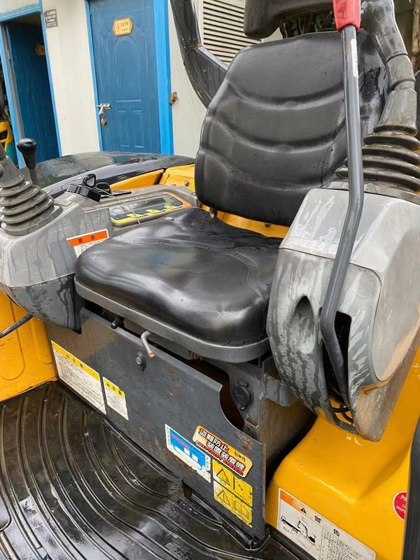 Excavator Crawler Dipakai KUBOTA U-30/ mesin Jepang bekas KUBOTA U-30