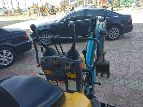 mini bekas Original excavator mini Kubota 008 penggali bekas Kuboda U008 mini excavator di Jepang