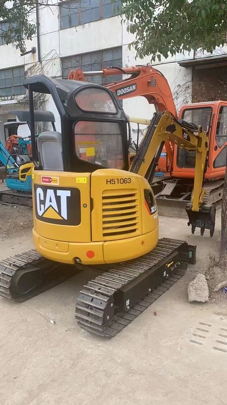 Digunakan excavator berjalan CAT302.5 tanpa mengemudi kabin bekas penggali mini untuk dijual bekas mini excavator penjualan