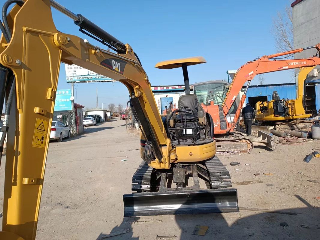 Digunakan mini excavator CAT303 tanpa mengemudi taksi tangan penggali tanah Cina mini penggali