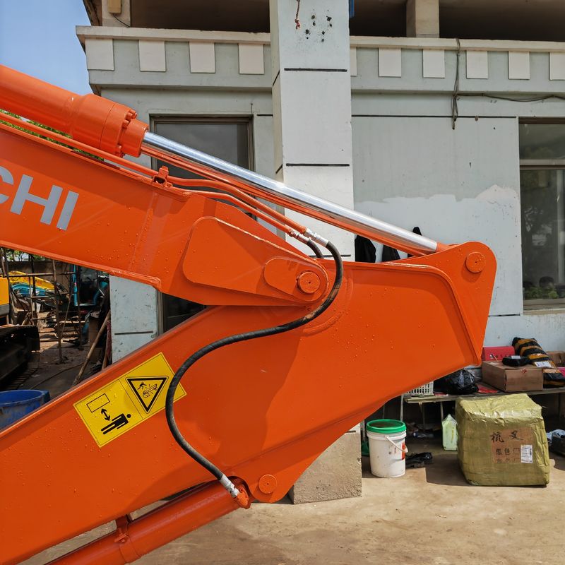 Hitachi dalam stok 90% tangan kedua Hitachi zx135 / bekas excavator crawler Hitachi zx135 untuk dijual