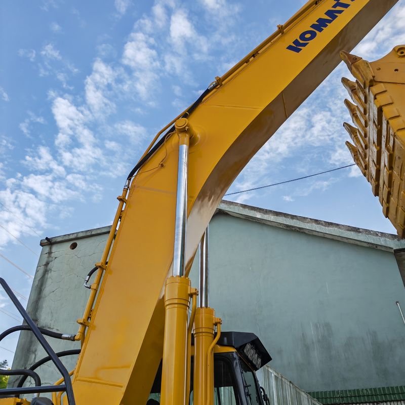 High Digging Power Digunakan Crawler excavator Komatsu PC400, Second Hand mini Excavator PC400-7 untuk dijual