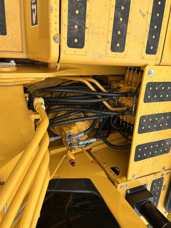 KOMATSU 240-8LC bekas excavator kondisi tinggi 24000KG toko bahan bangunan
