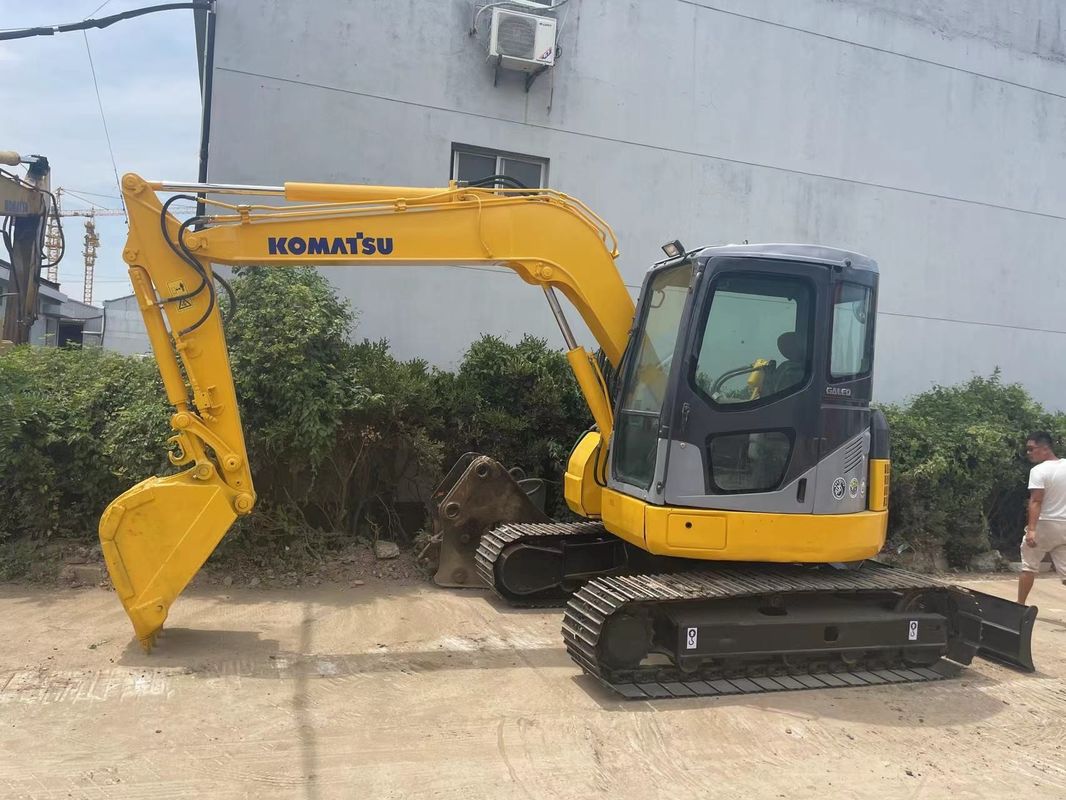 Digunakan excavator KomatsoPC70-8 Mesin/ second hand Crawler Jenis KomatsoPC70-8 produk jual panas