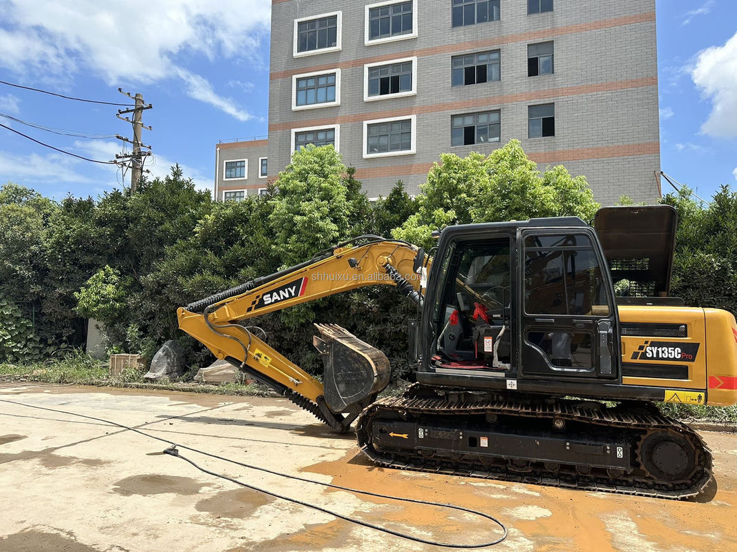 China Made Excavator Digunakan Sany Excavator 135 Kuning 0,7m3 Ember Kapasitas 13 Ton