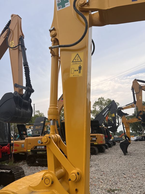 Digunakan mesin penambangan komatsu pc130 mesin konstruksi lainnya bekas mesin penambangan komatsu pc130 harga murah