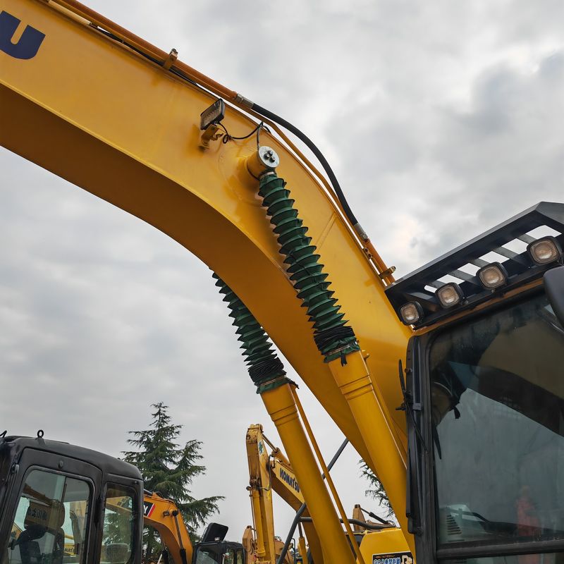 KOMATSU PC200-8/ORIGINAL PAINT SEKOND HAND KOMATSU PC200-8 dijual dengan harga murah