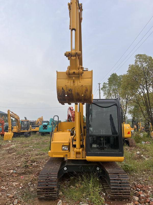 KOMATSU PC130 / Low Working Hour Tangan Kedua KOMATSU EXCAVAYOT Kondisi Gerak yang Baik
