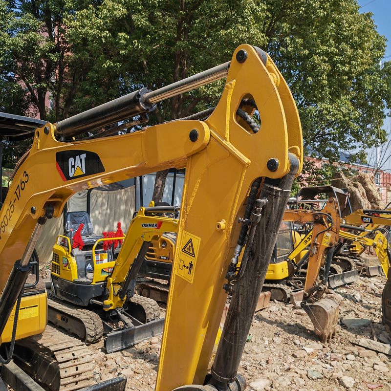 bekas excavator mini cat 303/ tangan kedua mesin asli cat 303 dengan harga murah di jual