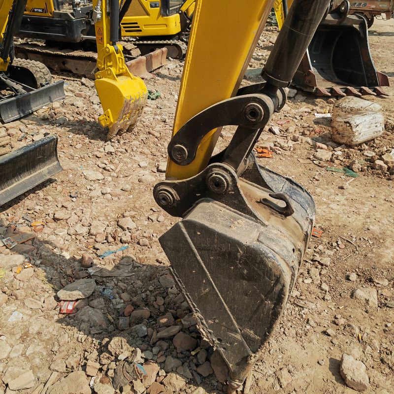 bekas excavator mini cat 303/ tangan kedua mesin asli cat 303 dengan harga murah di jual
