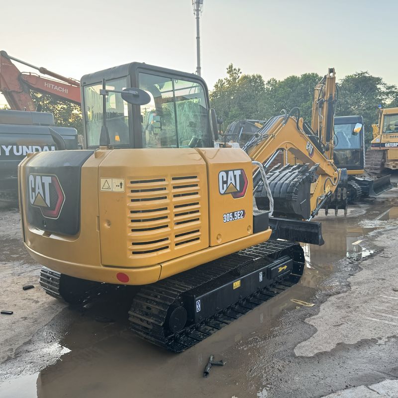 Sesuai dengan standar emisi UE digunakan excavator penggali CAT 305.5E2 memiliki sertifikat EPA dan CE kualitas terbaik harga terbaik