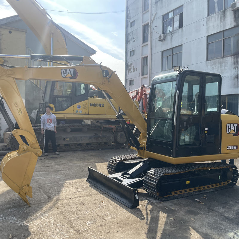 5 ton bekas excavator CAT305.5E dengan harga murah dijual di Cina Shanghai