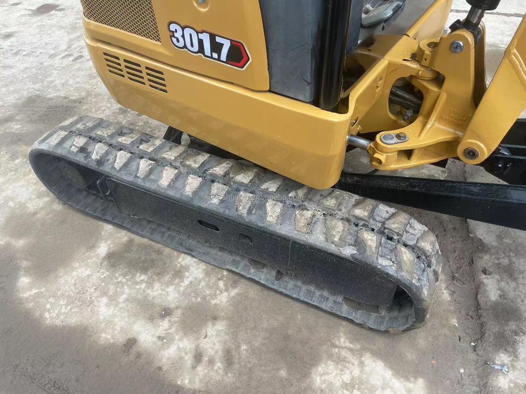 digunakan mini excavator cat301.7 dengan jalur karet / tangan kedua mini excavator cat301.7 dengan harga murah untuk dijual